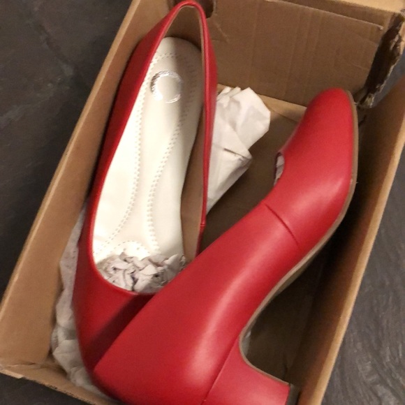 Journee Collection NEW LUU Red Pumps sz 11 - Picture 6 of 12